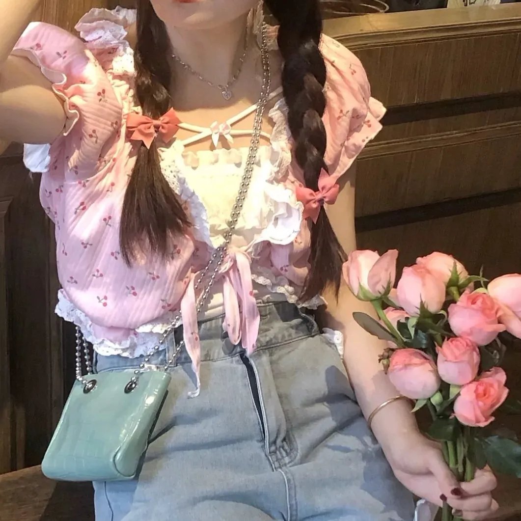 拿针的女孩